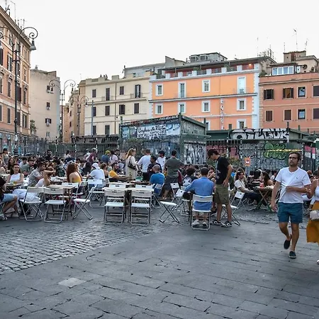 Urban Oasis With Balcony And Free Private Parking Appartamento *
