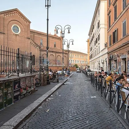 Urban Oasis With Balcony And Free Private Parking Appartamento *