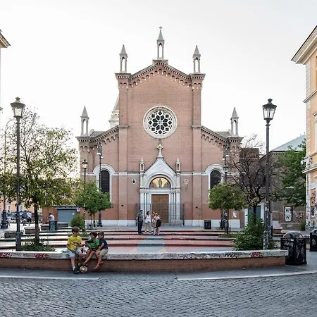 Urban Oasis With Balcony And Free Private Parking Rome