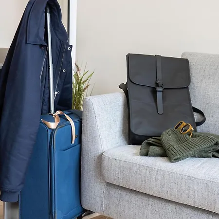 Urban Oasis With Terrace & Free Parking, Int11 *