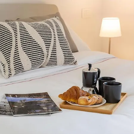 Apartment Urban Oasis With Balcony And Free Private Parking *