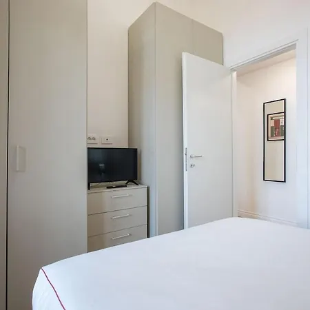 Urban Oasis With Balcony And Free Private Parking *