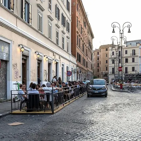Urban Oasis With Balcony And Free Private Parking Apartment Rome