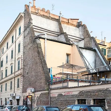 Urban Oasis With Terrace & Free Parking, Int11 Apartment