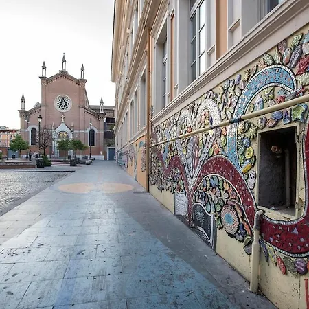 Urban Oasis With Terrace & Free Parking, Int11