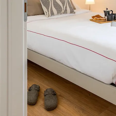 Urban Oasis With Balcony And Free Private Parking Apartment Rome