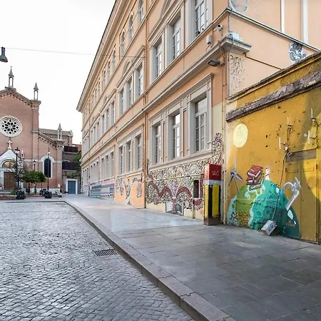 Apartment Urban Oasis With Terrace & Free Parking, Int11